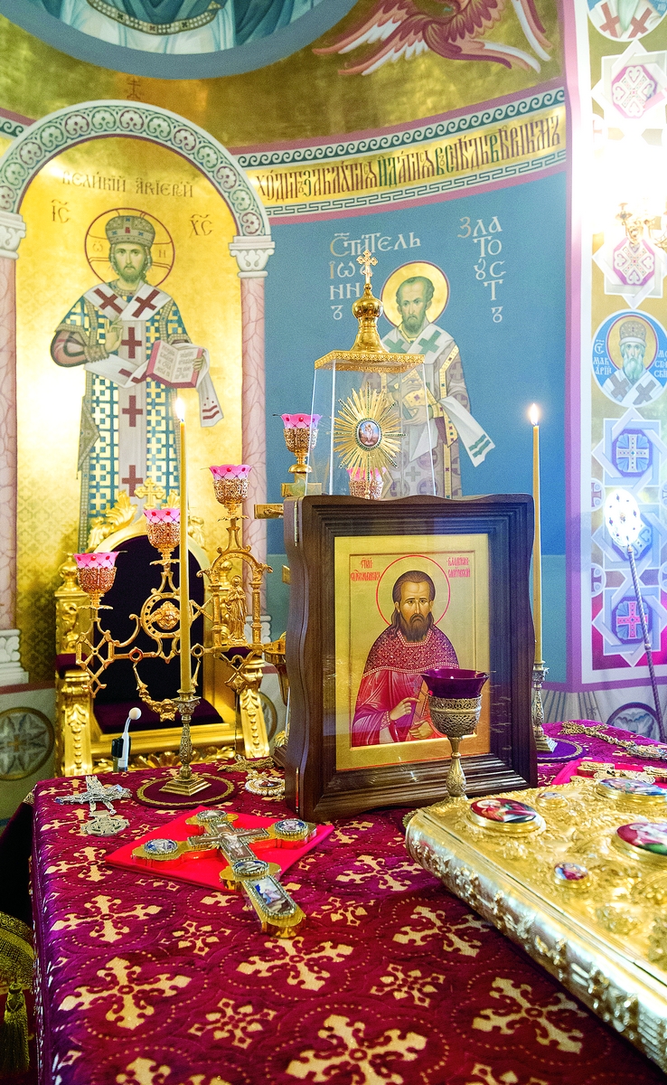 Саратов, Свято-¬Троицкий собор, первая служба новопрославленному святому — Владимиру Саратов, Свято-¬Троицкий собор, первая служба новопрославленному святому — Владимиру
