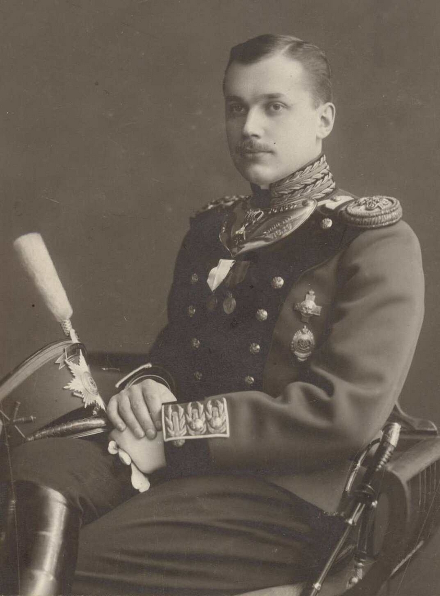 Виктор Константинович Манакин. 1913 или 1914 год