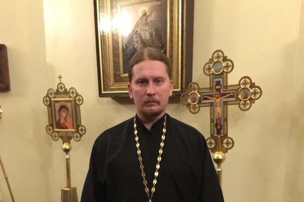 Священник Андрей Мизюк