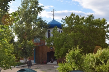 В храме в честь иконы Божией Матери «Державная» вечернее богослужение