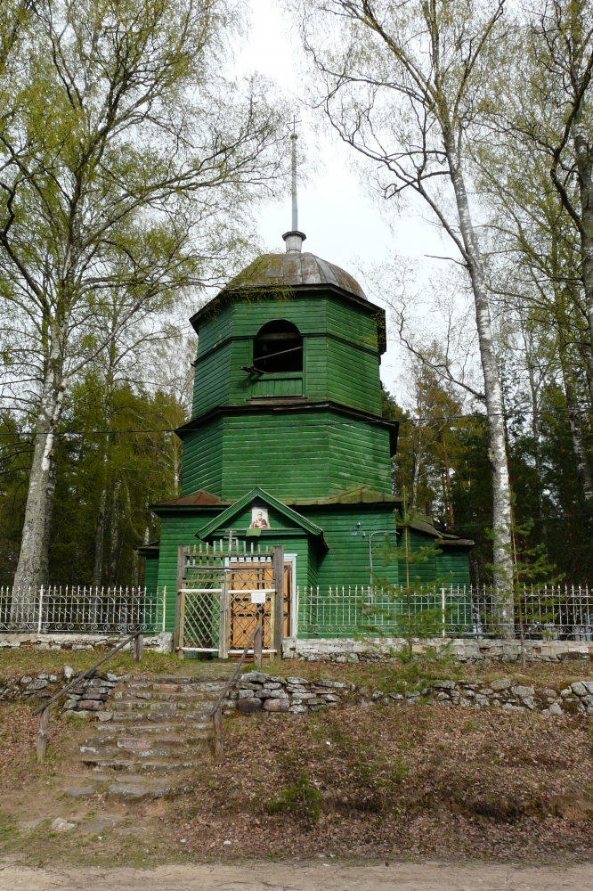 Спасо-Преображенский храм в с. Загородье, в котором священномученик Михаил Твердовский служил в 1937 году. В 2015 году храм сгорел. Спасо-Преображенский храм в с. Загородье, в котором священномученик Михаил Твердовский служил в 1937 году. В 2015 году храм сгорел.