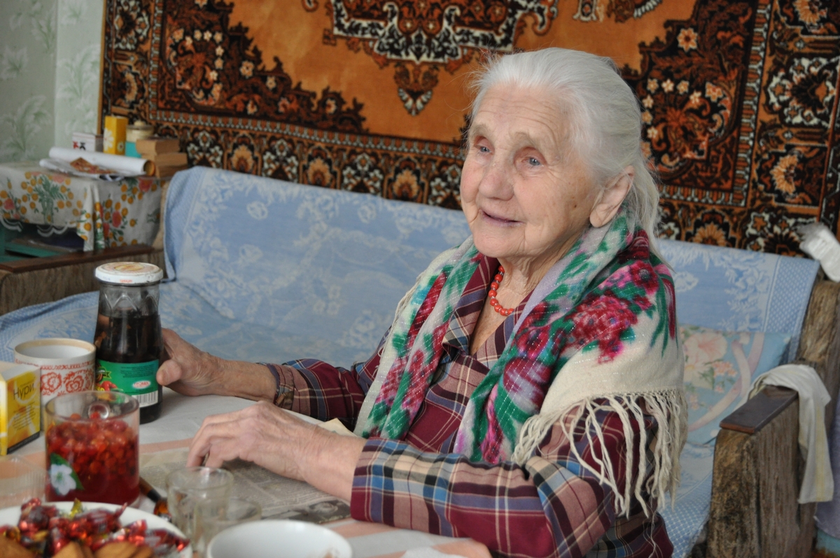 Ева Андреевна принимает гостей