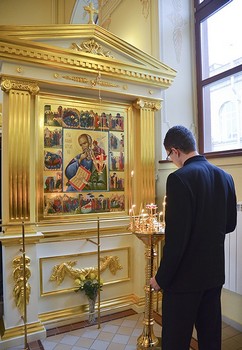 В семинарском храме