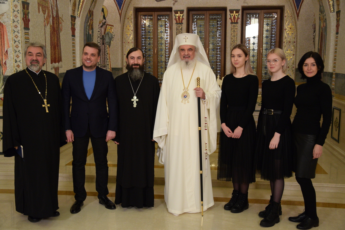 Встреча с Патриархом Румынским Даниилом (крайняя справа — Ирина Николаевна Шаповалова)