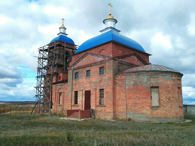 Храм в честь Покрова Божией Матери в с. Подгорное