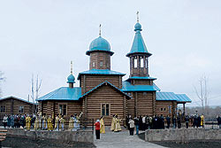 Храм в честь Рождества Христова, Жуковка.jpg