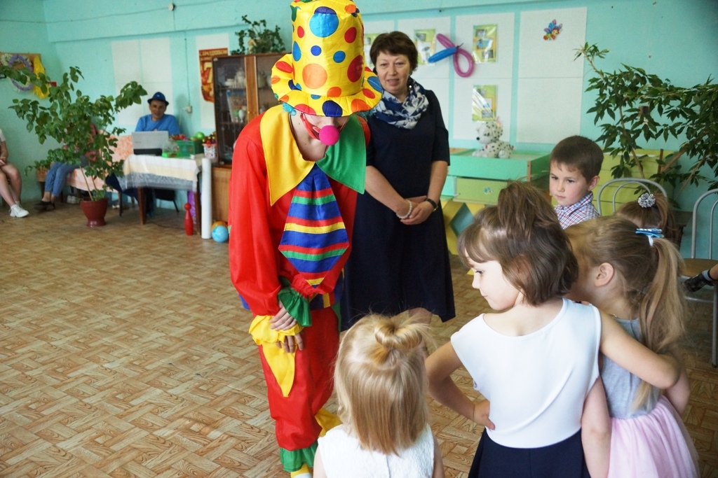 Праздник в кризисном центре