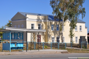 Здание храма Свято-Троицкого монастыря. Справа еще угадывается алтарная часть. Фото Виталия Жевнерова