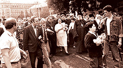 Встреча Марии Владимировны Романовой в Саратове в 1993 году. Архив прот. Лазаря Новокрещеных Встреча Марии Владимировны Романовой в Саратове в 1993 году. Архив прот. Лазаря Новокрещеных