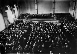 Суд над духовенством 5 октября 1918 года. Зал консерватории. СМК 18093. 