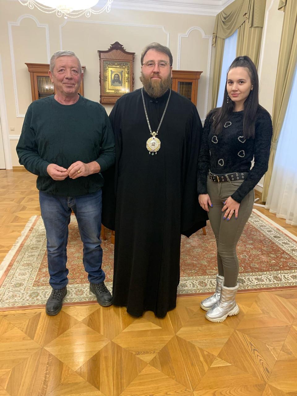 С саратовскими родственниками Виталием и Ириной
