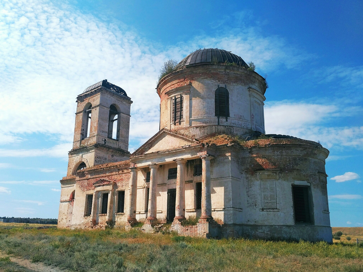 Храм Воскресения Христова в селе Ахмат