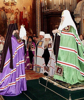 Архиерейская хиротония в храме Христа Спасителя. 2003 год