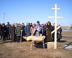 В селе Мироновка Питерского района освящено место строительства Казанского храма