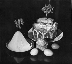 Кулич и пасха, 23*24,5 фотография, 70-е годы. Фото: Олег Полещук
