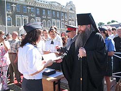 Преосвященнейший Лонгин, Епископ Саратовский и Вольский, поздравил выпускников Саратовского Юридического Института МВД России