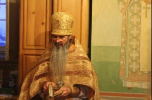 Божественная литургия на подворье Троице-Сергиевой Лавры — Спасском храме села Деулино Сергиево-Посадского района Московской области
