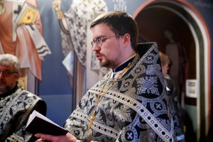 Литургия Преждеосвященных Даров в Свято-Троицком кафедральном соборе Саратова