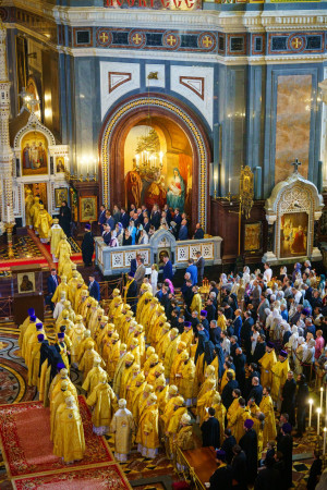 Митрополит Игнатий принял участие в Божественной литургии и торжествах в день тезоименитства Святейшего Патриарха Кирилла