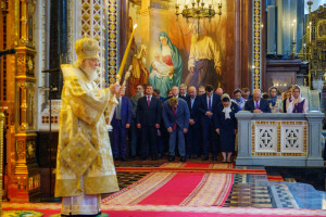 Митрополит Игнатий принял участие в Божественной литургии и торжествах в день тезоименитства Святейшего Патриарха Кирилла