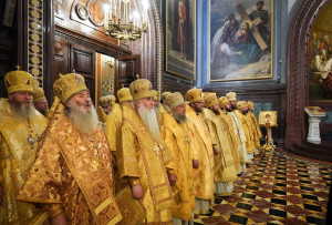 Митрополит Игнатий принял участие в Божественной литургии и торжествах в день тезоименитства Святейшего Патриарха Кирилла