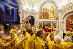 Митрополит Игнатий принял участие в Божественной литургии и торжествах в день тезоименитства Святейшего Патриарха Кирилла