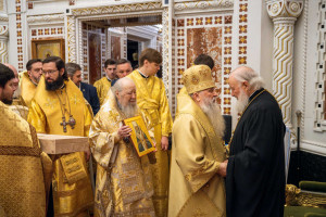 Митрополит Игнатий принял участие в Божественной литургии и торжествах в день тезоименитства Святейшего Патриарха Кирилла