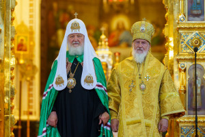 Митрополит Игнатий принял участие в Божественной литургии и торжествах в день тезоименитства Святейшего Патриарха Кирилла