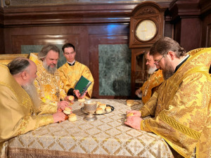 Митрополит Игнатий принял участие в Божественной литургии и торжествах в день тезоименитства Святейшего Патриарха Кирилла