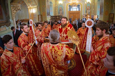 Митрополит Игнатий совершил всенощное бдение в Покровском соборе г. Саратова