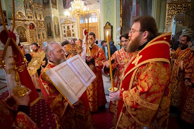 Митрополит Игнатий совершил всенощное бдение в Покровском соборе г. Саратова