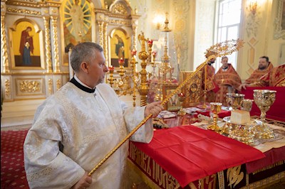 Митрополит Игнатий совершил хиротонию во диакона иподьякона Александра Амирова в Покровском соборе города Саратова