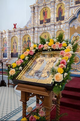 Славных и всехвальных первоверховных апостолов Петра и Павла. Литургия.
