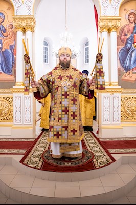 Великое славословие. Митрополит Игнатий совершил всенощное бдение в соборном храме святителя Спиридона Тримифунтского г. Саратов