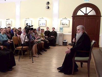 Встреча Митрополита Саратовского и Вольского Лонгина с православной молодежью