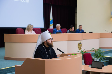 Митрополит Игнатий принял участие в торжественном мероприятии ко Дню семьи, любви и верности