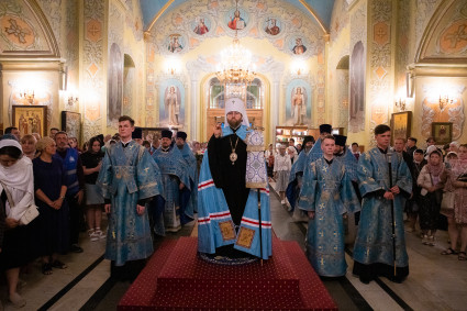 В Саратове встретили Казанскую икону Божией Матери