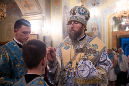 Митрополит Игнатий совершил всенощное бдение в Покровском соборе г. Саратова