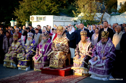 Божественная литургия в Свято-Успенской Киево-Печерской Лавре