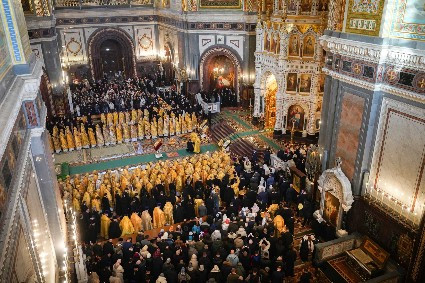Митрополит Игнатий в 17-ю годовщину интронизации Святейшего Патриарха Кирилла принял участие в торжественном богослужении в Храме Христа Спасителя