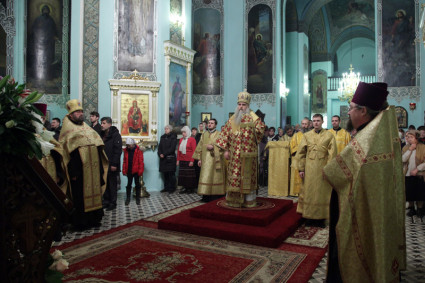 Всенощное бдение в храме Сошествия Святого Духа города Саратова