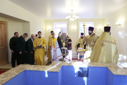 Освящено помещение крестильни при Казанском храме Саратова