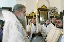 Всенощное бдение в храме в честь иконы Божией Матери «Утоли моя печали» Саратова