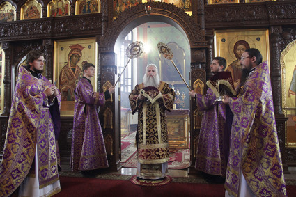Божественная литургия в Крестовоздвиженском храме г. Хвалынска