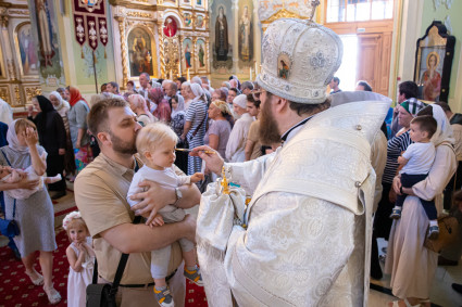 Митрополит Игнатий совершил всенощное бдение в Покровском соборе г. Саратова