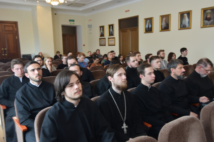 Состоялась лекция о кампании по изъятию церковных ценностей