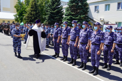 Священник совершил молебен и литию по усопшим воинам