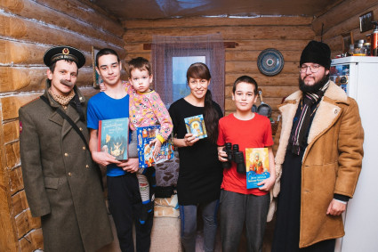 В Елшанке подвели итоги акции «Подарки тем, кто их не ждет»