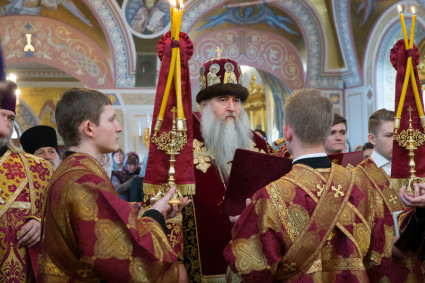 Божественная Литургия и Чин Торжества Православия в Свято-Троицком кафедральном соборе Саратова