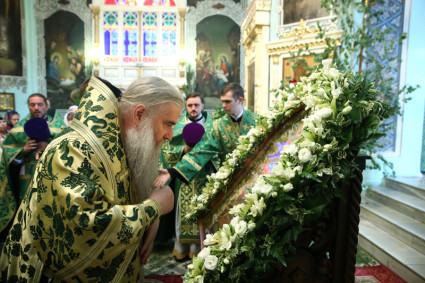Божественная литургия в храме Сошествия Святого Духа г. Саратова